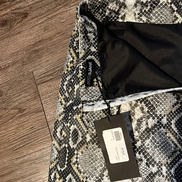 Piper & Jane Snakeskin, Faux Leather Skirt - Picture 3 of 3